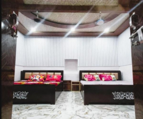 GRG Balaji Hotel Full Air Conditioning Room